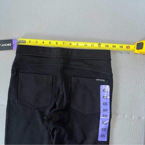 DKNY Jeans Ladies' Mid-Rise Ponte Pant Pull on Silhouette XS/ECH - Picture 12 of 13